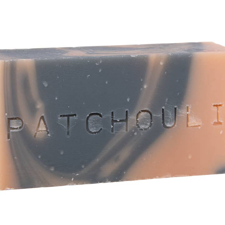 Savon patchouli – Terreux, relaxant et purifiant pour la vente par Savonnerie M'Nonga