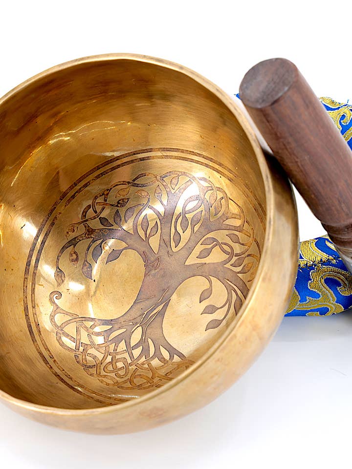 Bol chantant sculpté à la main avec motif Arbre de Vie pour la vente par Himalaya Handmade