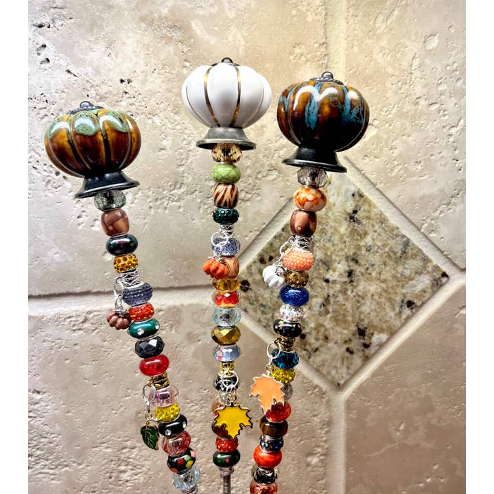 Sea of Bliss Shop - Wholesale Garden/Lawn Stake - Pumpkin Fairy Garden Stakes12