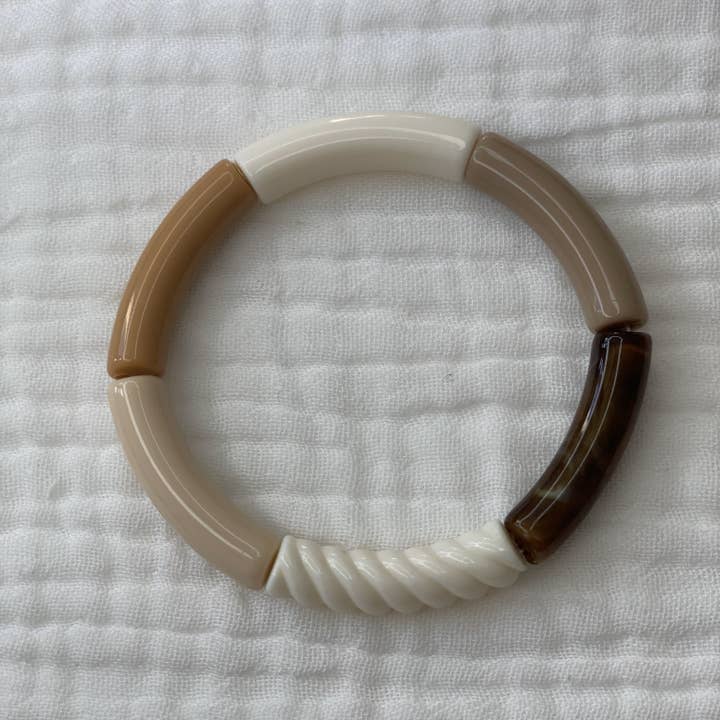 Manacreations - Wholesale Beaded Bracelet - Elastic bangle bracelets in beige and ecru tones10