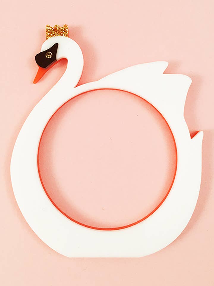 Bracciale rigido con cigno per la vendita all'ingrosso da parte di Eleanor Moss Studio