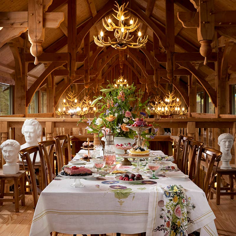 Koustrupco - Wholesale Tablecloth - A Flower Garden Linen Tablecloth- made in Europe 145 x 220 c3