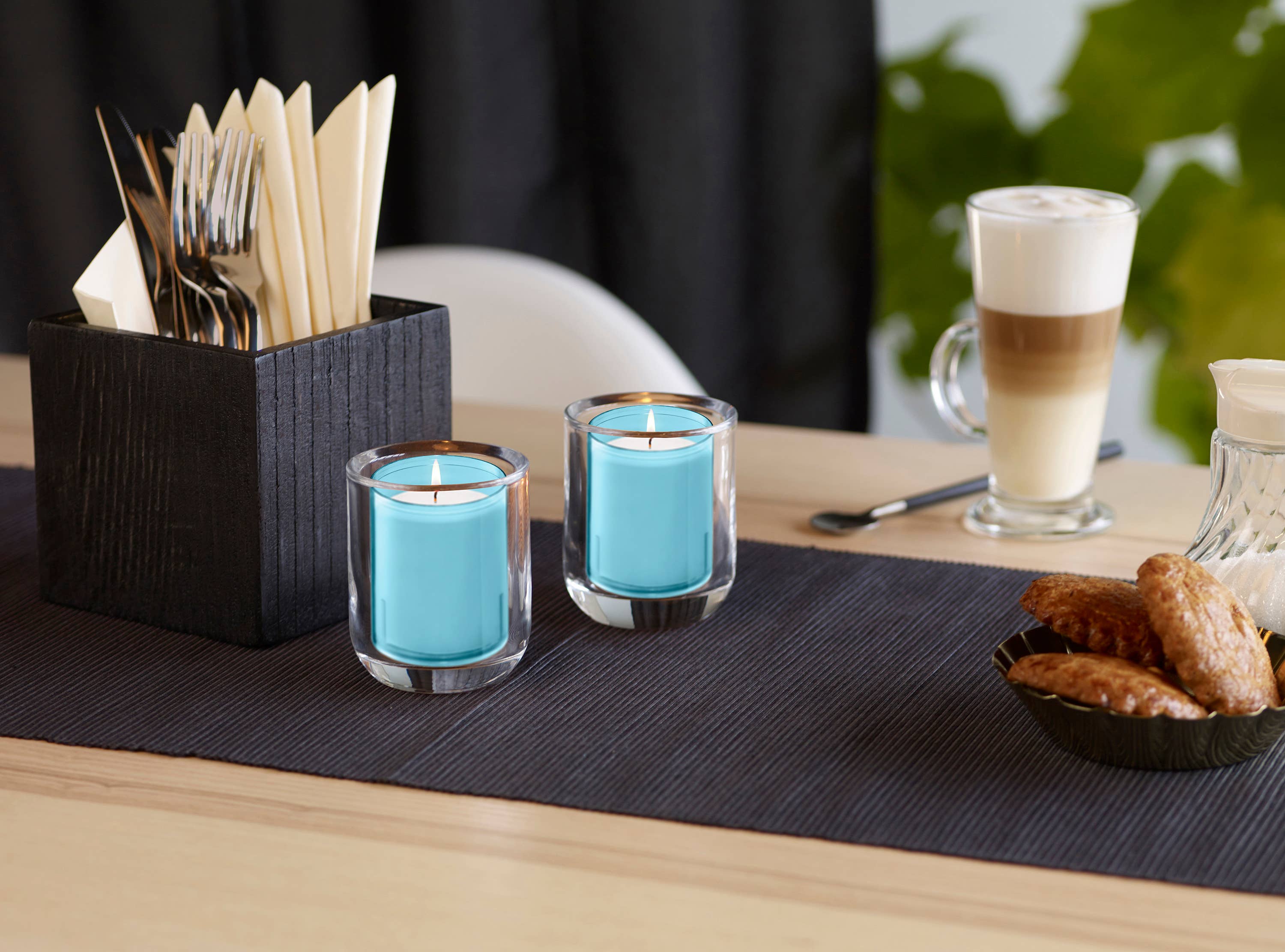 BOLSIUS – Engroshandel Votivlys – Votive lys i klare, ubrydelige plastikglas til restaurantbrug – pakke med 20 stk.54