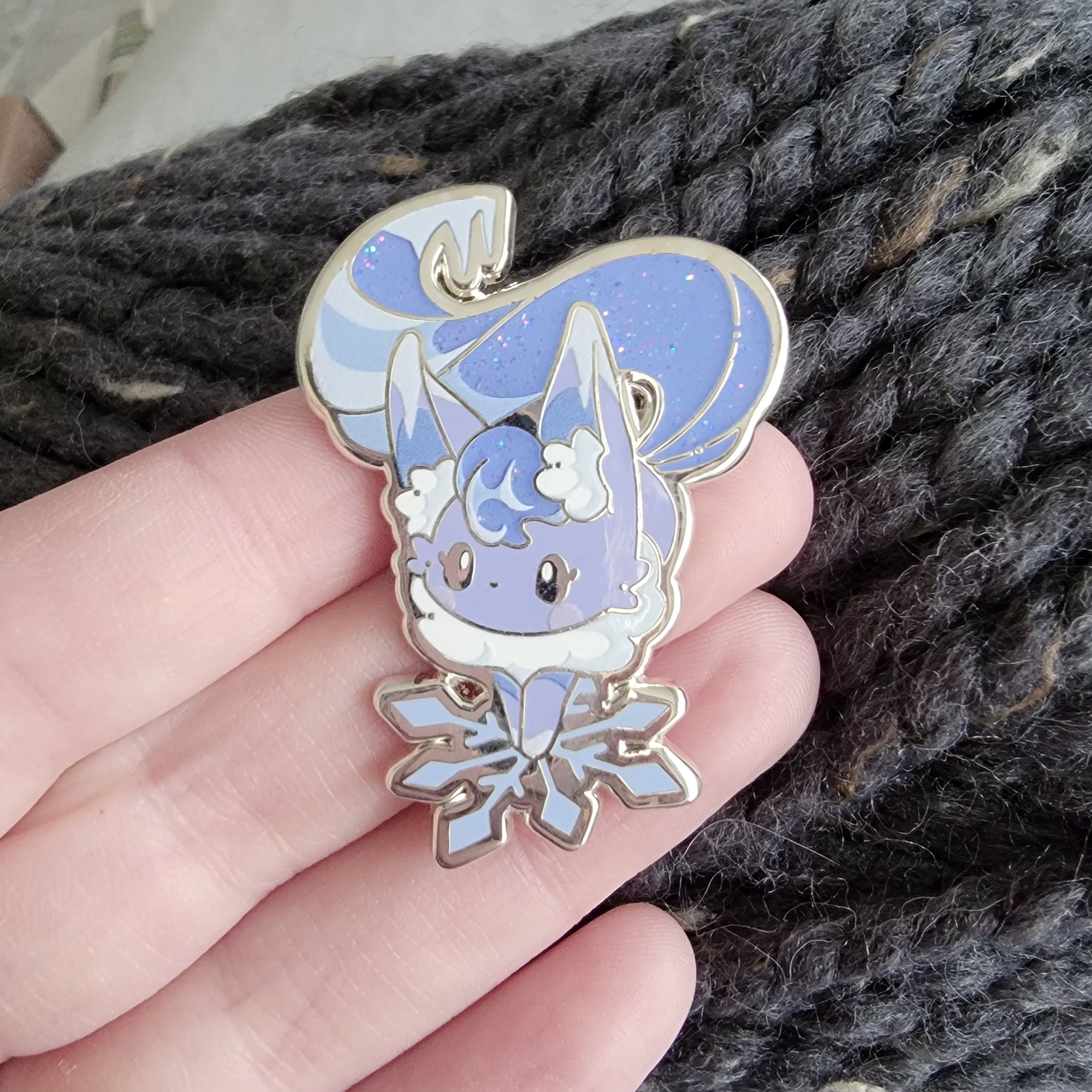 Xhilyn - Wholesale Lapel Pin/Button - Fennec Frost Pins - Dec 20244