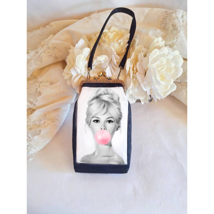 LeisTextileStudio - Wholesale Clutch Bag - Women's - Audrey Hepburn Bubblegum Velvet Phone Clutch Handbag7