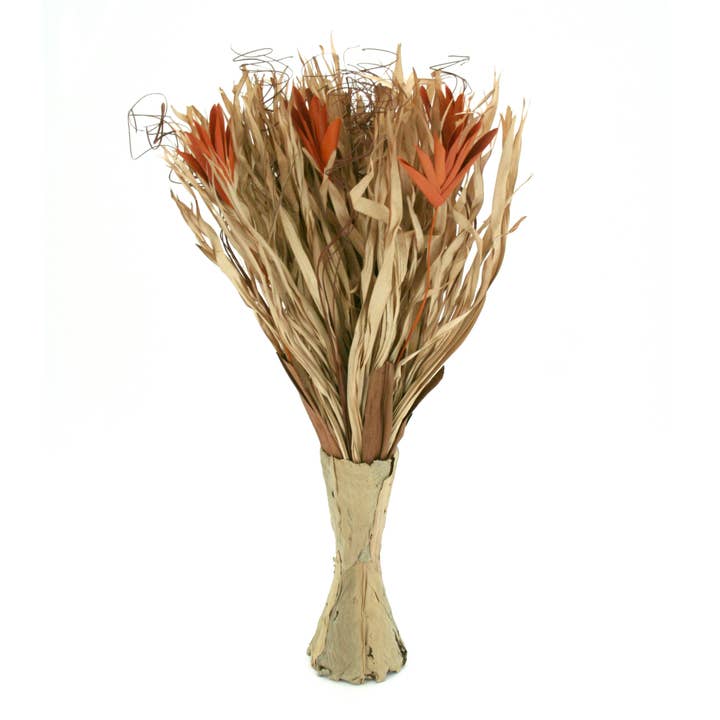 Vaporisateur naturel orange avec vase naturel pour la vente par Seasonal by Contrast Inc.