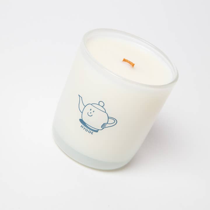 Milk Jar Candle Co. - Wholesale Jar/Filled Candle - Hygge - Vanilla, Tobacco & Cedar Coconut Soy 8oz Candle