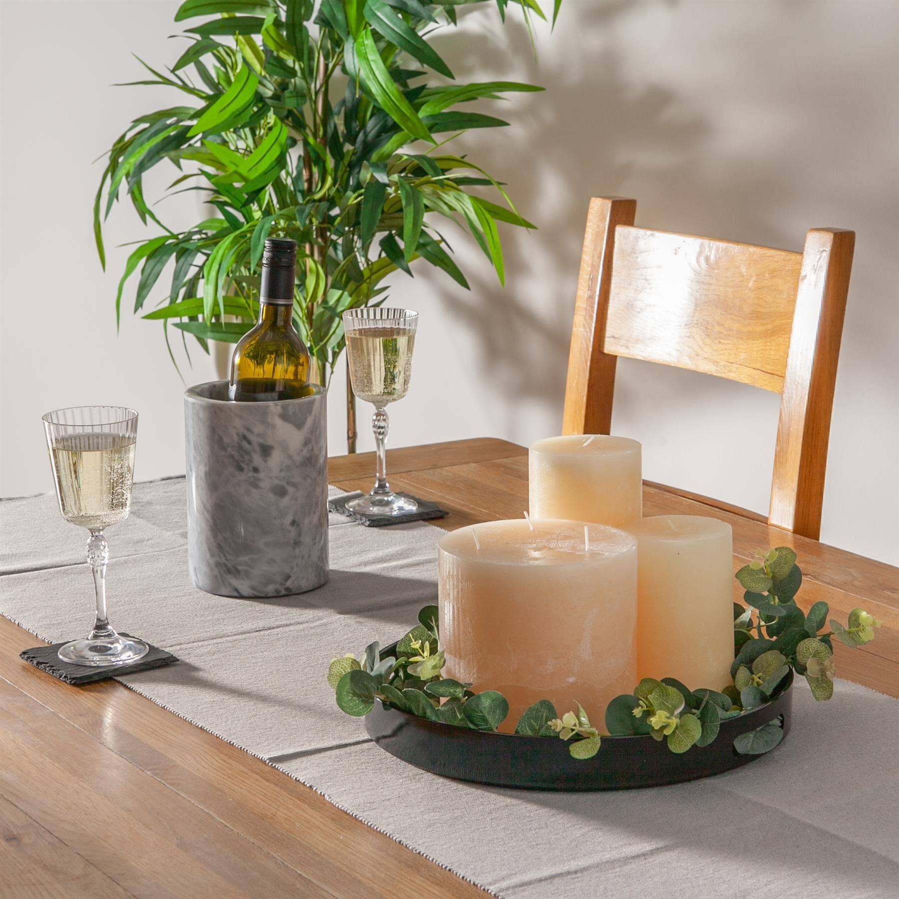 Rinkit Ltd – Engroshandel Serveringsbakke – Argon Bordservice Runde Serveringsbakke -33cm - Sort1