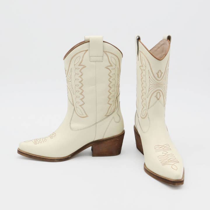 ivoor Onstuitbare westerse cowboylaars van ivoorkleurig leer voor dames voor groothandel op Faire5