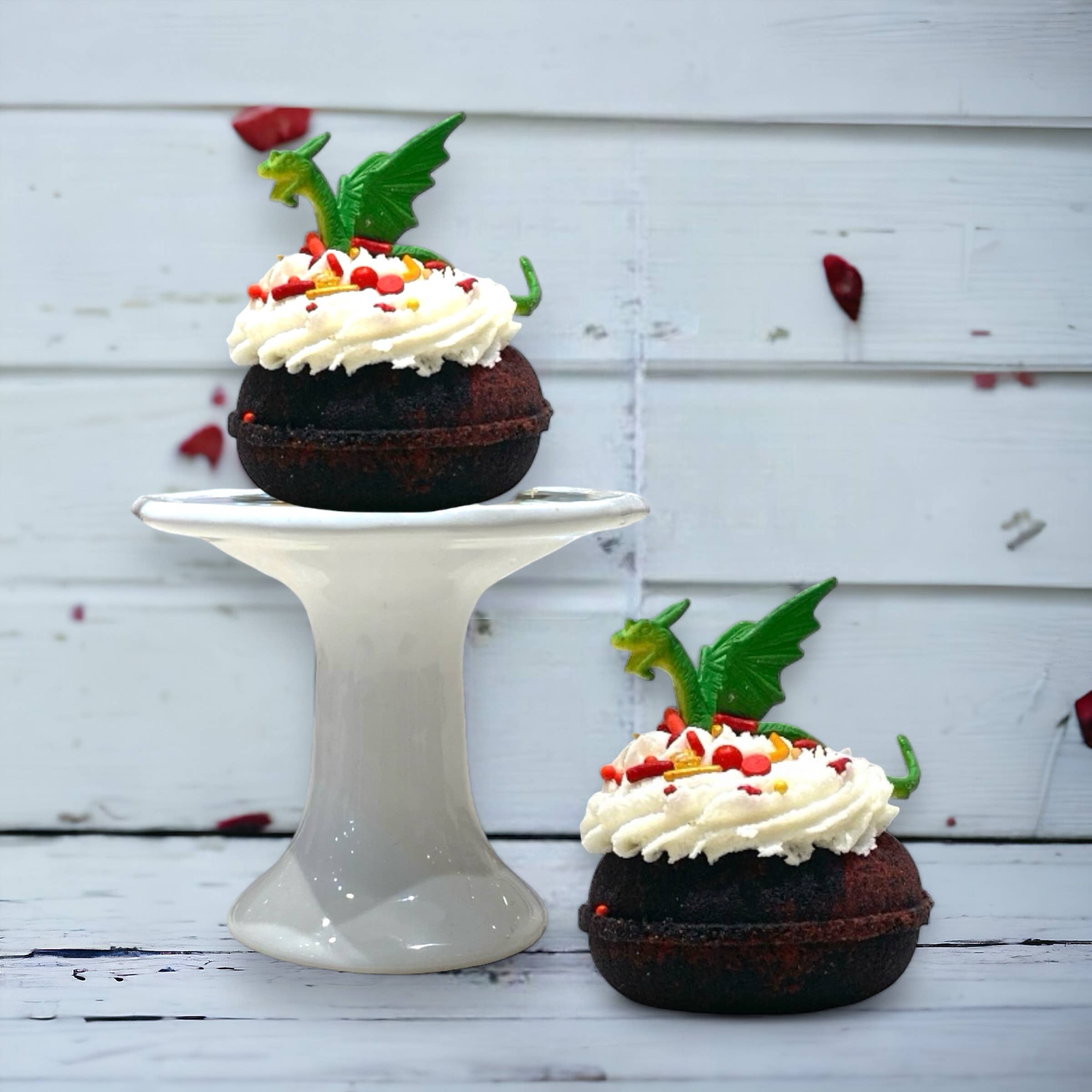 Calla Lily Cosmetics - Wholesale Bath Bomb/Fizz - Dragon Bubbly Donut Bath Bomb1