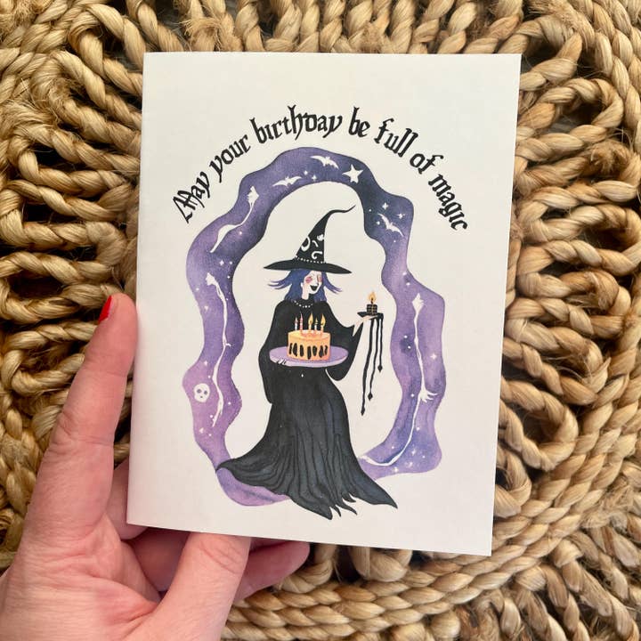 Cryptic Paper Co. - Vente Cartes d'anniversaire - Carte d'anniversaire gothique magique de sorcière mignonne pour Halloween1