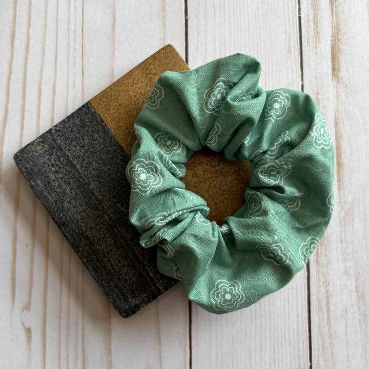 Elastico per capelli in cotone floreale verde fatto a mano per la vendita all'ingrosso da parte di QuietJoy