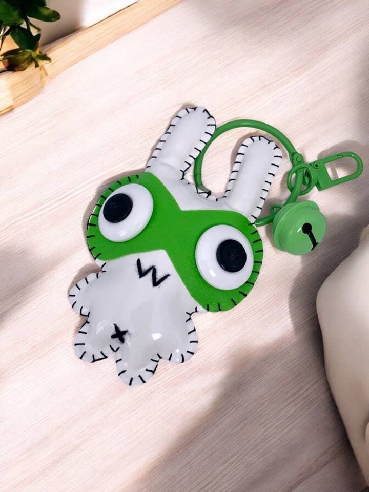 Plush keychain with bell JSG30 for wholesale by BYREN | ÉLINE L'ATELIER