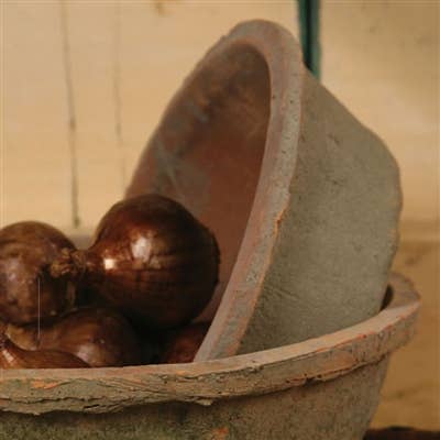 HomArt - Wholesale Plant pot - Rustic Terra Cotta Bulb Pot - Sm - Antique Red2