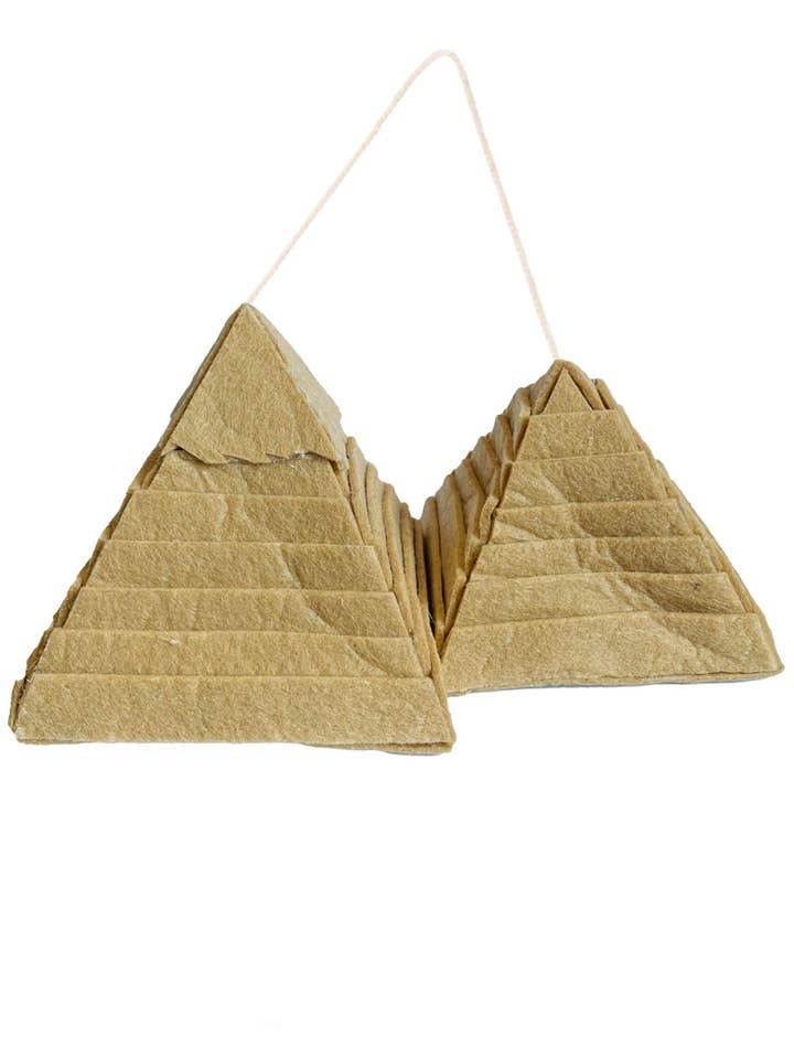 Pyramidepynt for engroshandel hos Silk Road Bazaar