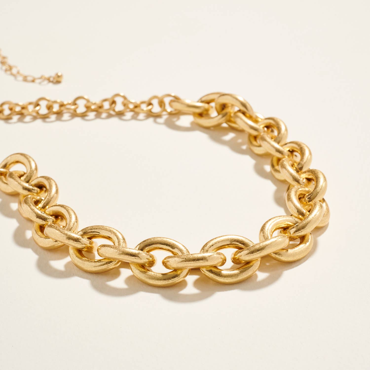 Designature New York - Vendita all&#x27;ingrosso Collane a catena e maglie - Collana Vintage a Catena Spessa in Metallo1