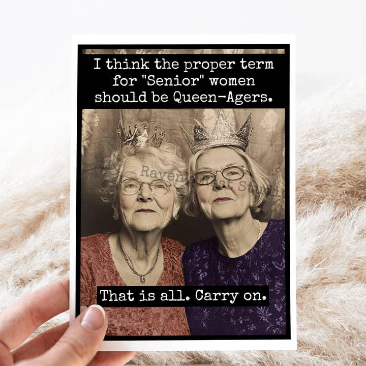 Biglietto di compleanno. Stile vintage. Queen-Agers. Avanti. per la vendita all'ingrosso da parte di Raven's Rest Studio