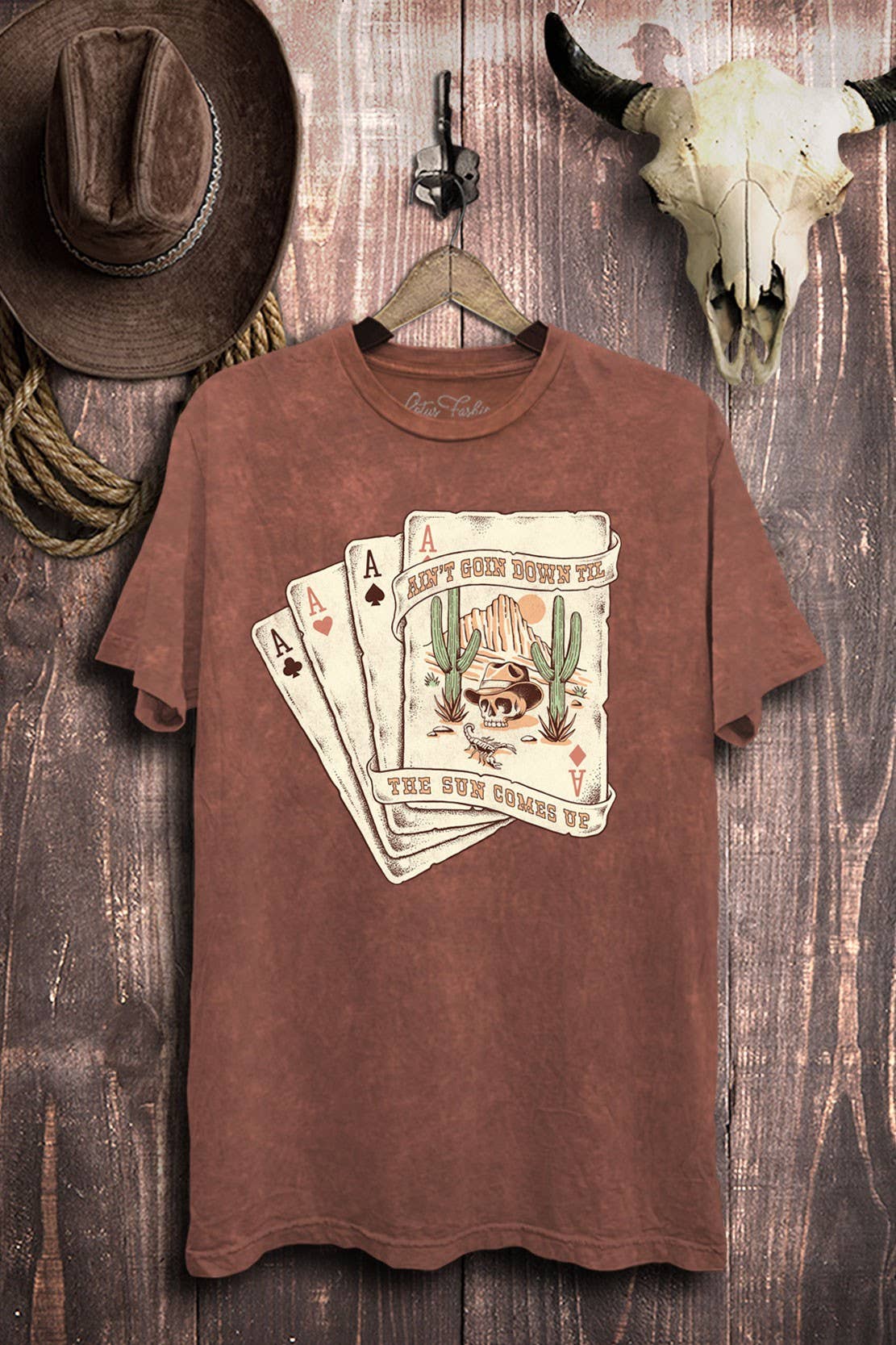 Lotus Fashion Collection - Vente T-shirt sérigraphié – femme - Je ne descends pas avant le sommet graphique1