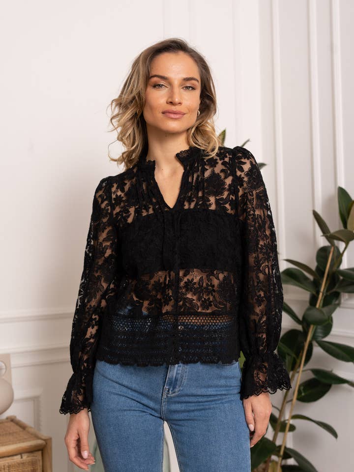 CHOKLATE PARIS - Wholesale Blouse - Women's - Bohemian lace blouse - 810165
