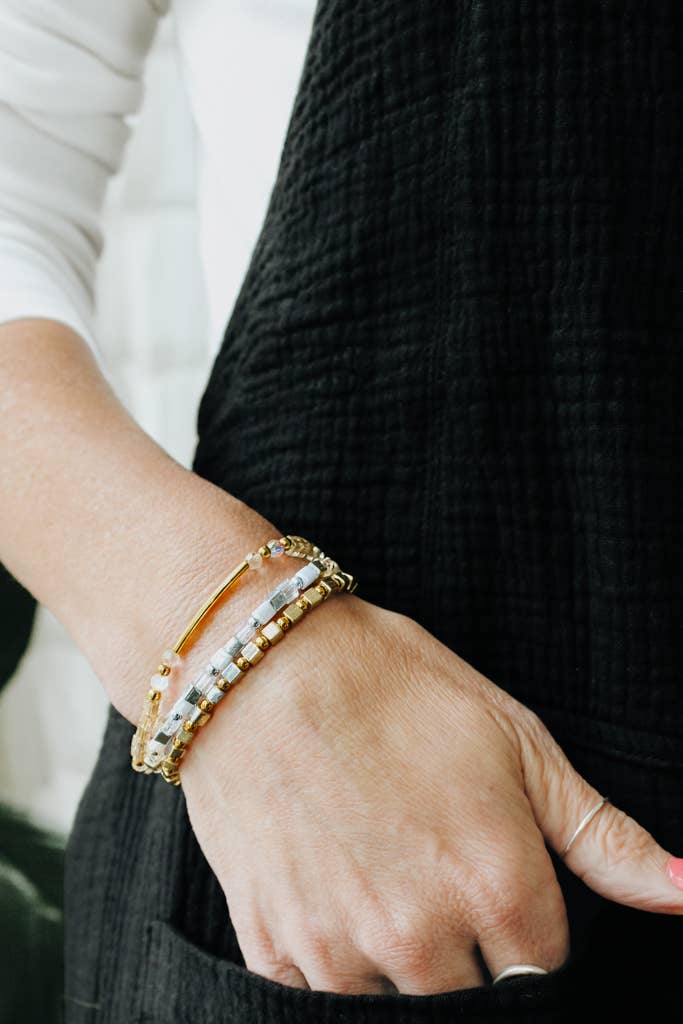 Crowned Free - Vente Bracelets à breloques/pendentifs - Bracelet Deborah - Fabriqué par des survivants2