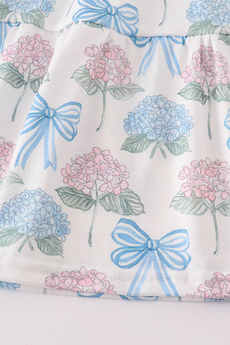 Aspen Rain Boutique - Wholesale Mommy & me sets - Blue hydrangea bow smocked mom&me dress6