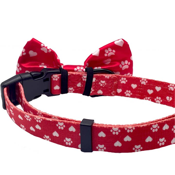 Cutie Ties – Großhandel Fliege für Haustiere – Hund – Paw Prints & Hearts Rote Fliege für Hunde