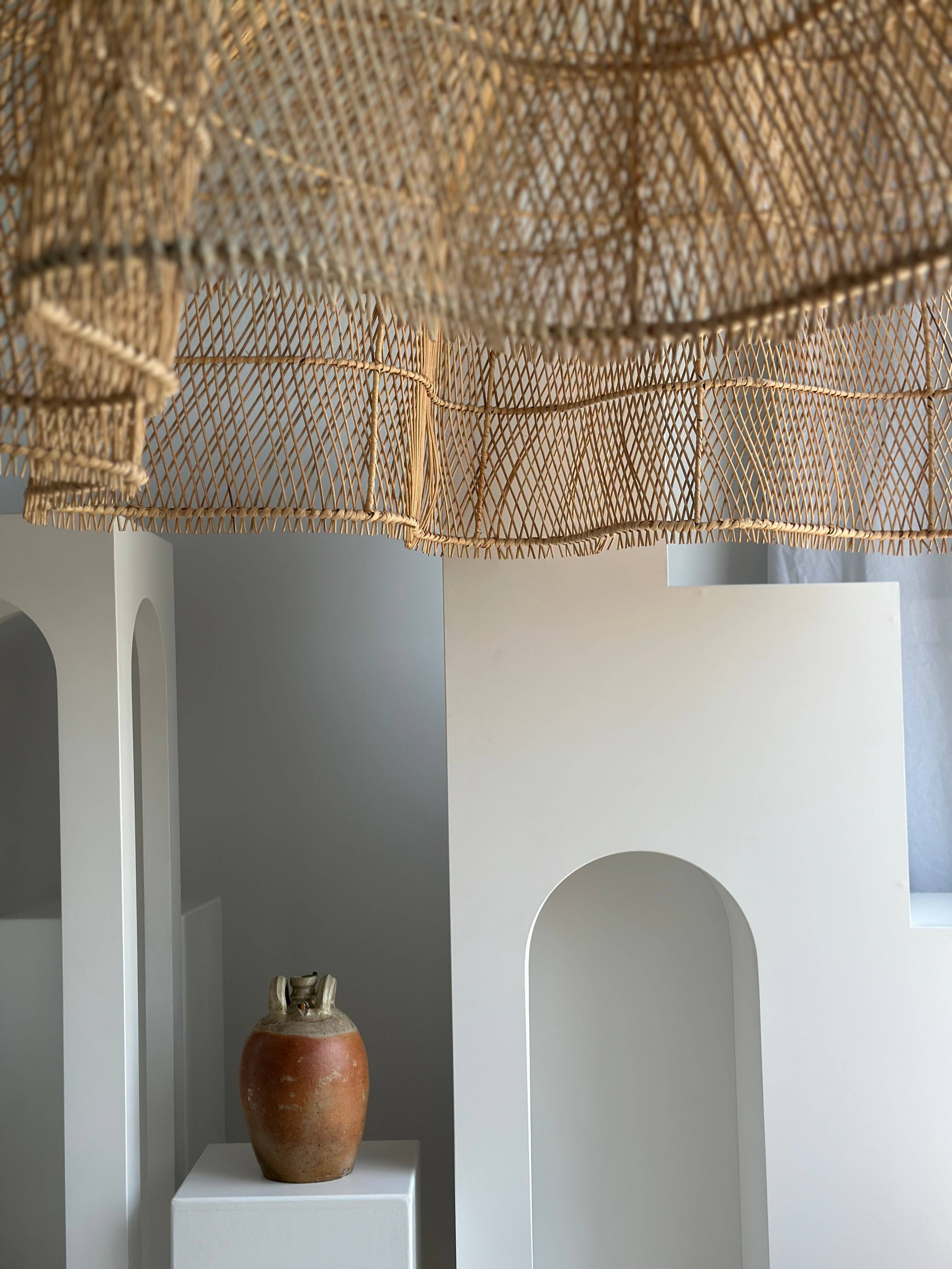 Office Objets - Wholesale Chandelier/Hanging Light - Immense rattan suspension in the shape of a flower, tulip, corolla H:1m; D:1m50133