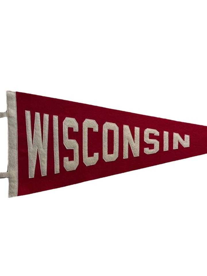 Fanion du Wisconsin d'inspiration vintage pour la vente par Blue Ridge Pennant Company