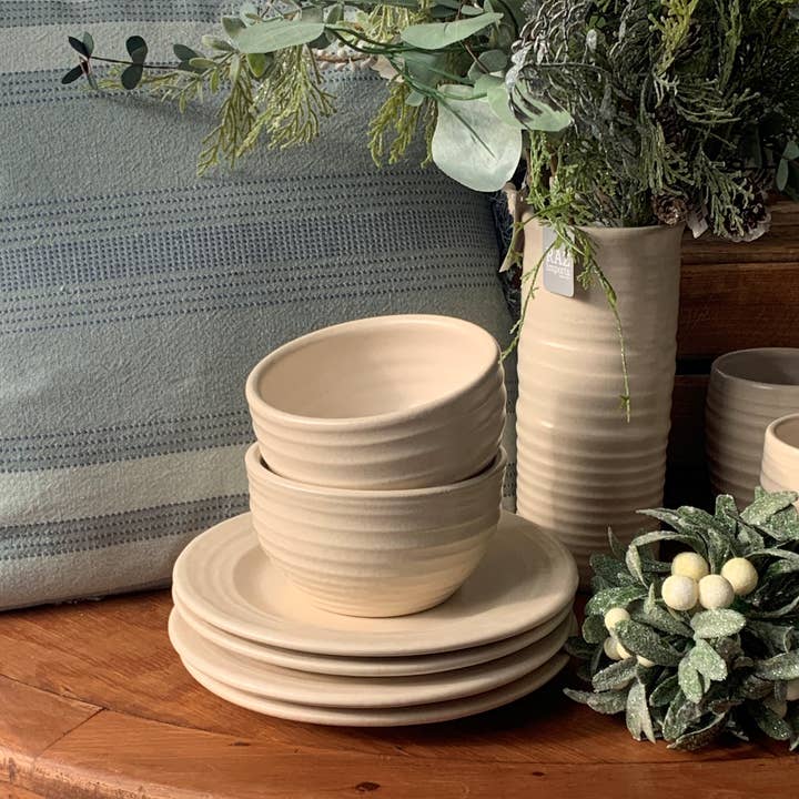 Rowe Pottery - Wholesale Dinner Plate - Farmhouse Ridges Dinner Plate - Drift White2