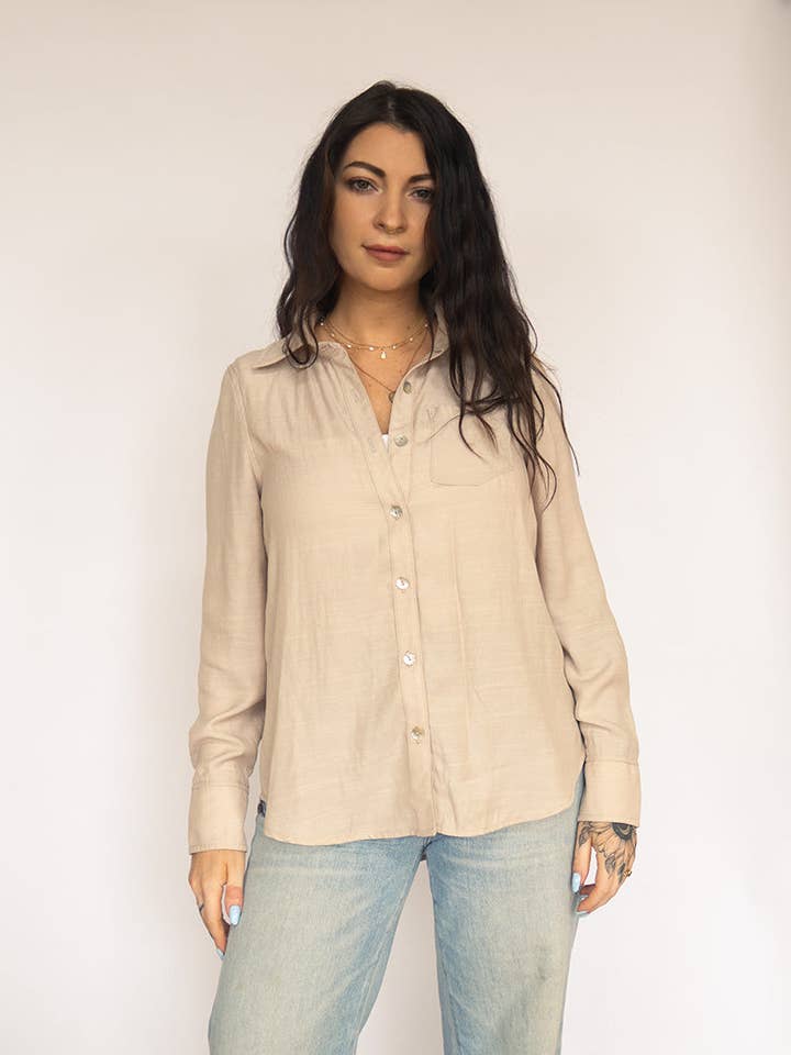 Saint-Tropez linnen overhemd met knoopsluiting voor wholesale door Sun & Sanctuary