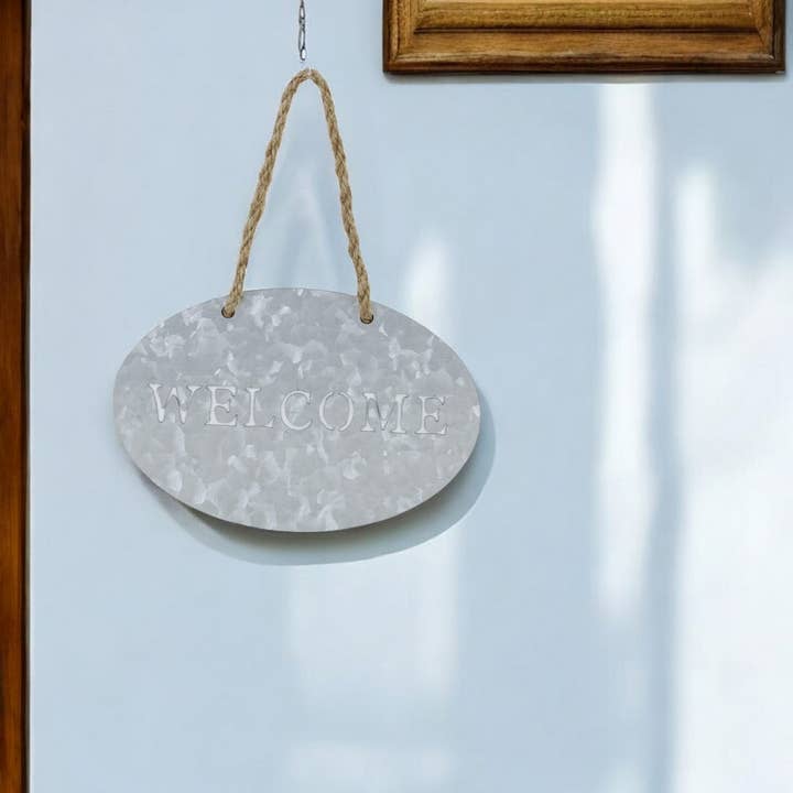 HomeRoots - Wholesale Wall decor – Kids & Baby - 5" X 8" Gray Handcrafted Welcome Galvanized Metal Wall Decor
