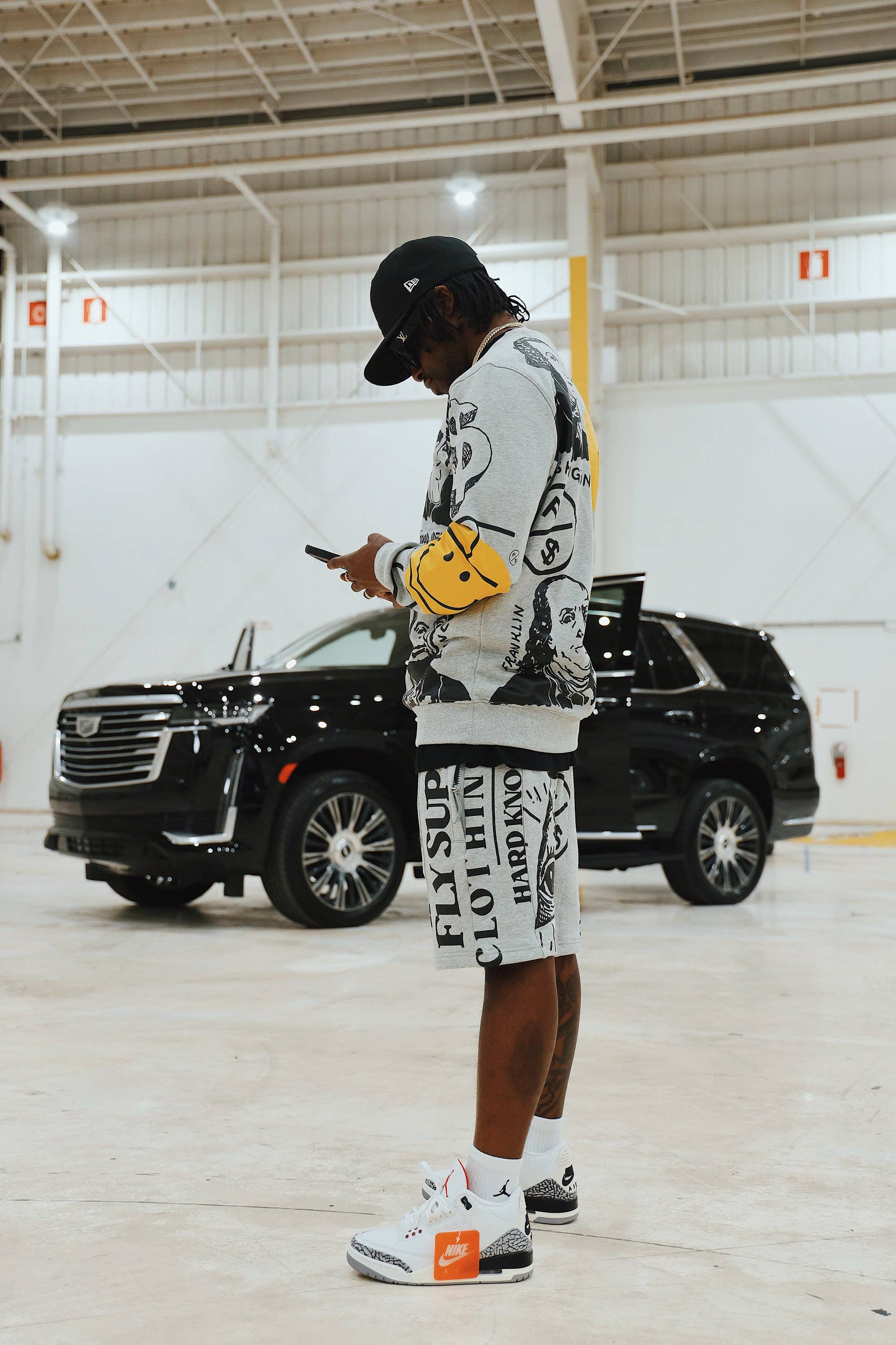 Heather Grey New Rich Crewneck Sweater (Heather Grey) for wholesale on Faire8