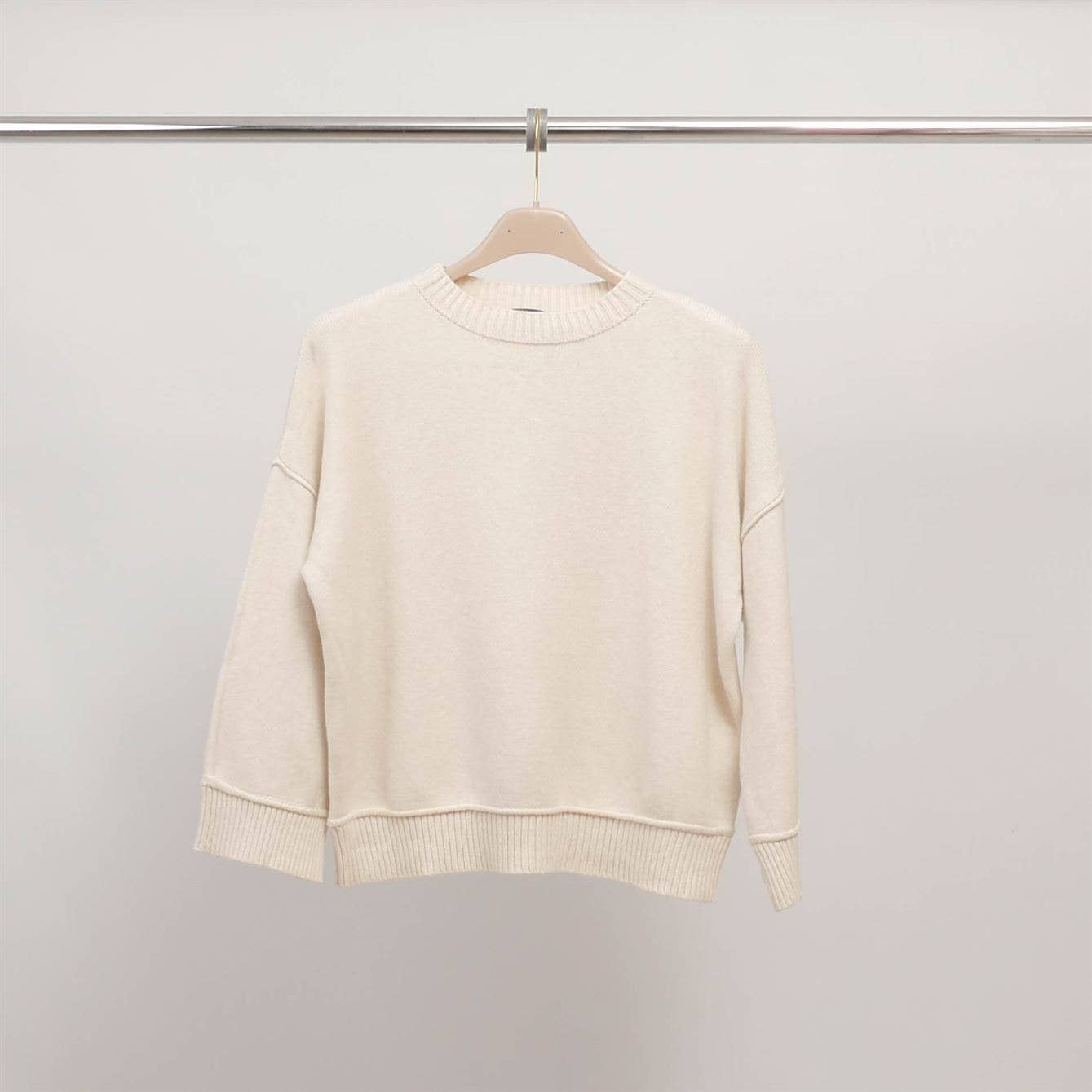 Cecile Wang - Wholesale Knit Sweater - Women's - Soft knit round neck sweater DSY94680