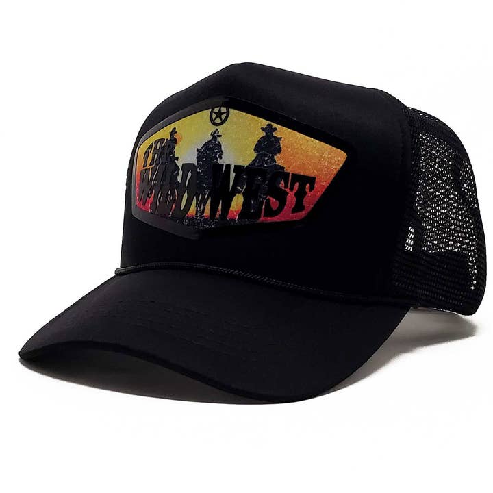 « The Wild West » - Casquette en vinyle pour la vente par Peace and Dozen Inc