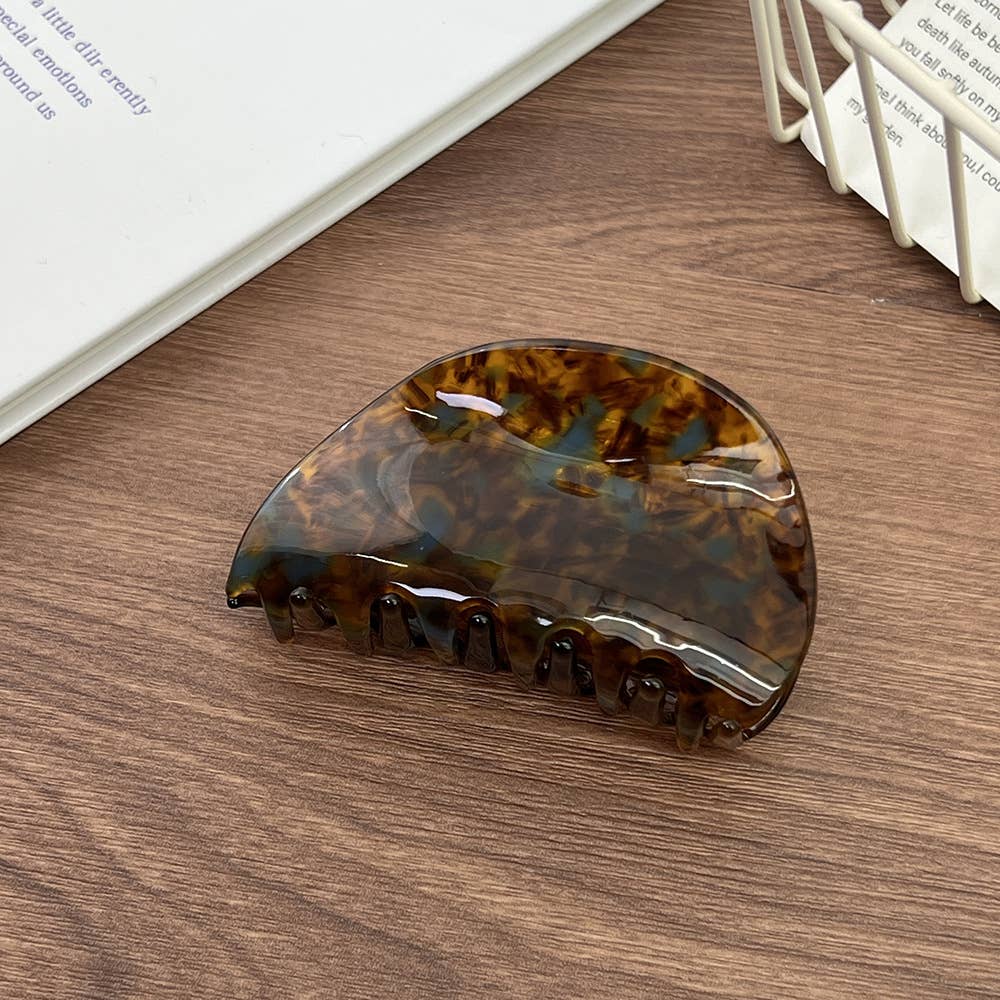 SoapElenGlen - Wholesale Hair Clip - Women's - Shell-shaped Acetate Hair Claw Clip2