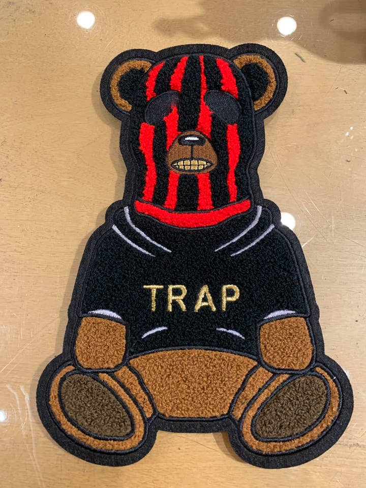 Armadilha Urso Chenille por atacado de The Woke Brand