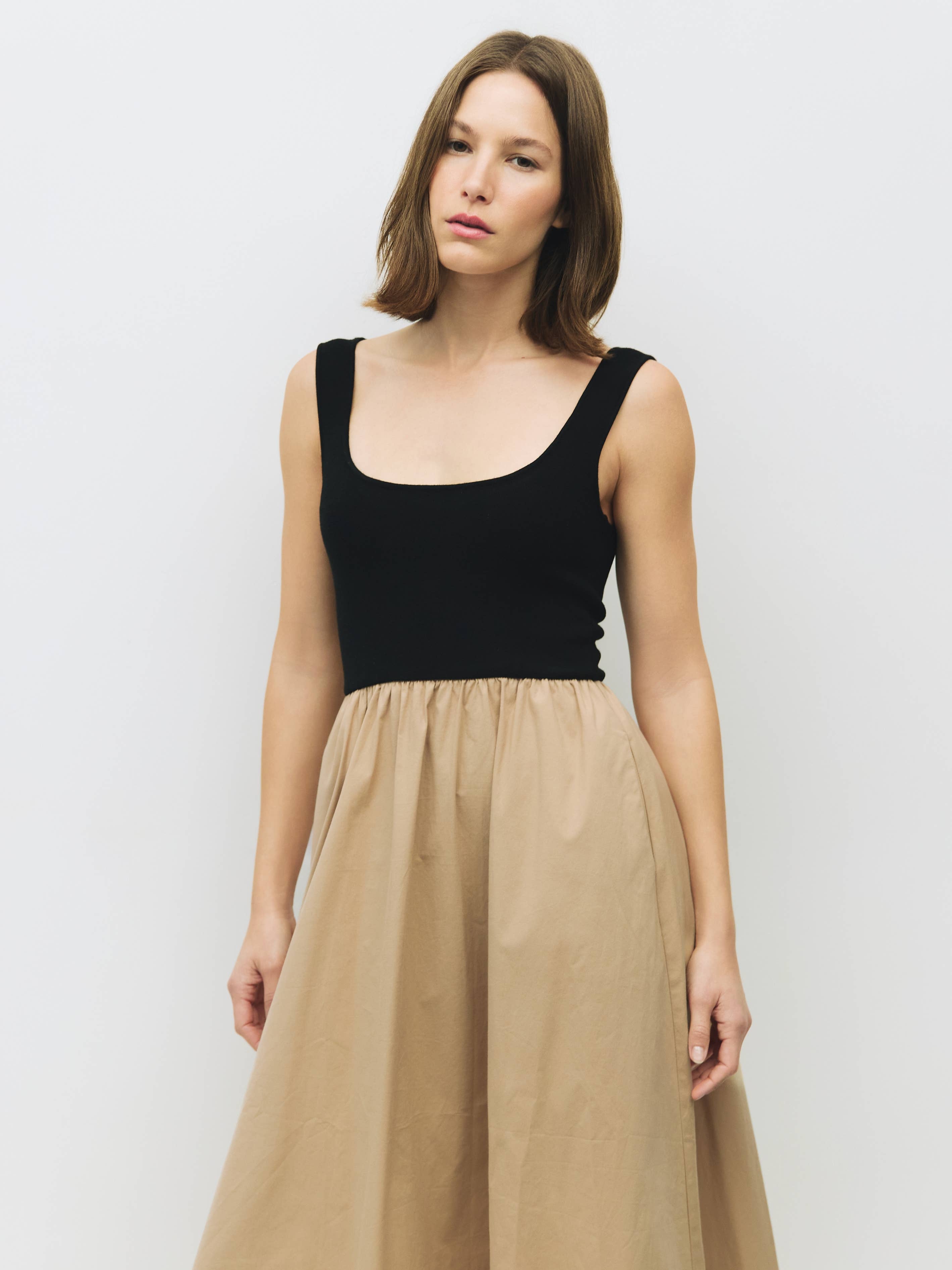 MOD REF - Vendita all'ingrosso Vestito - Donna - The Lucinda Dress | Abito lungo senza maniche con tasche3