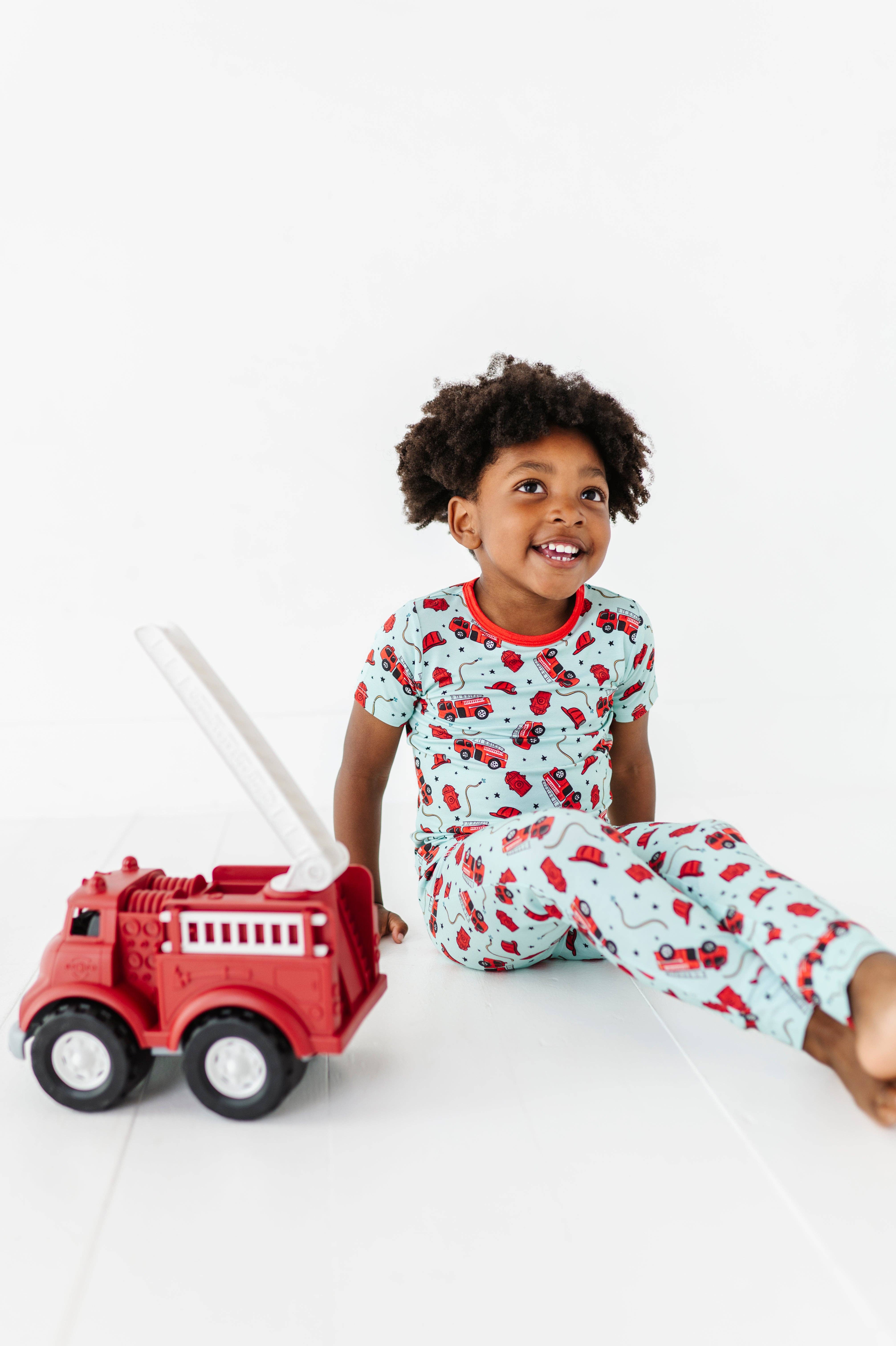 Little Pajama Co. - Wholesale Sleepwear Set - Kids - Fire Truck Two-Piece Long Set2