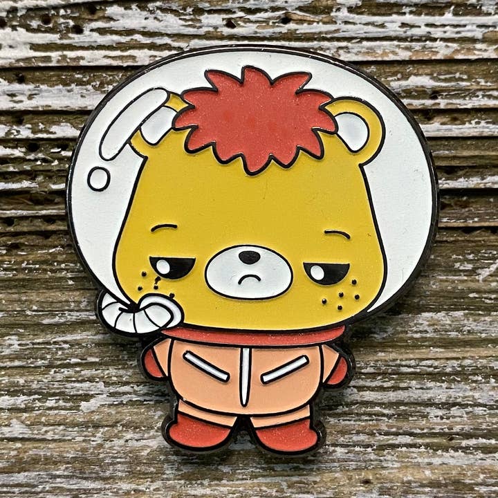 Hamimo Space Venner Chucks McGee glød i mørke emalje Pin for engroshandel hos Hamimo Small Things