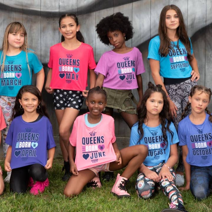 T-shirt court pour le mois d'anniversaire pour la vente par Sugar Lulu