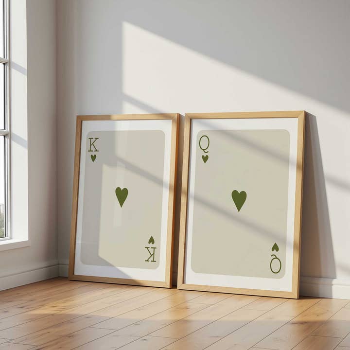D'LUXE PRINTS - Wholesale Gallery Wall Set - King & Queen of Hearts – Modern Playing Card Print Set