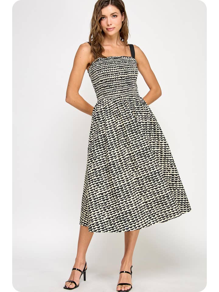 Strut & Bolt - Wholesale Dress - Women's - Scallop Print Smocked Midi Dress