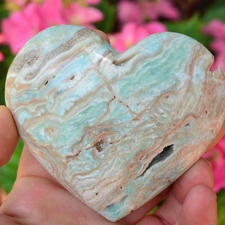 Kaia & Crystals – Engroshandel Spirituelle sten og krystaller – Blå Aragonit Hjerte (50mm - 85mm)