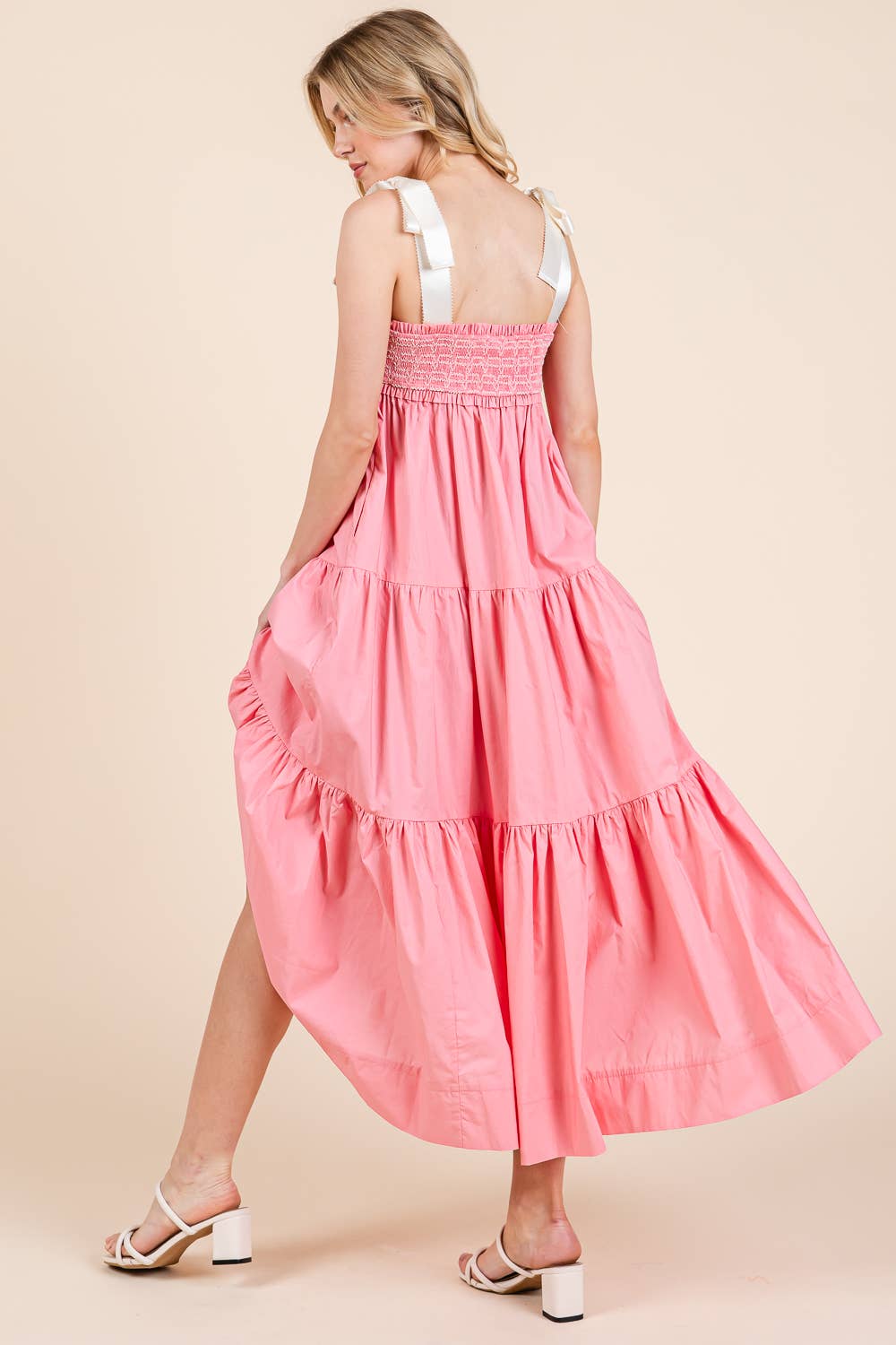 GeeGee x Lovelo - Vendita all'ingrosso Vestito - Donna - Abito midi plissettato a balze taglie comode, MD51552PL2