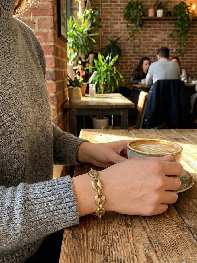 Bracciale con Maglie a Fusione Ovale Scolpito per la vendita all'ingrosso da parte di Oceanic Jewellers - Majique London