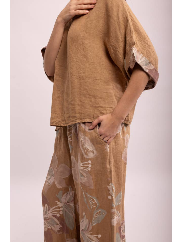 Shyloh - Wholesale Pants - Women's - Wide-leg pants with elastic waistband and floral print, 2065910