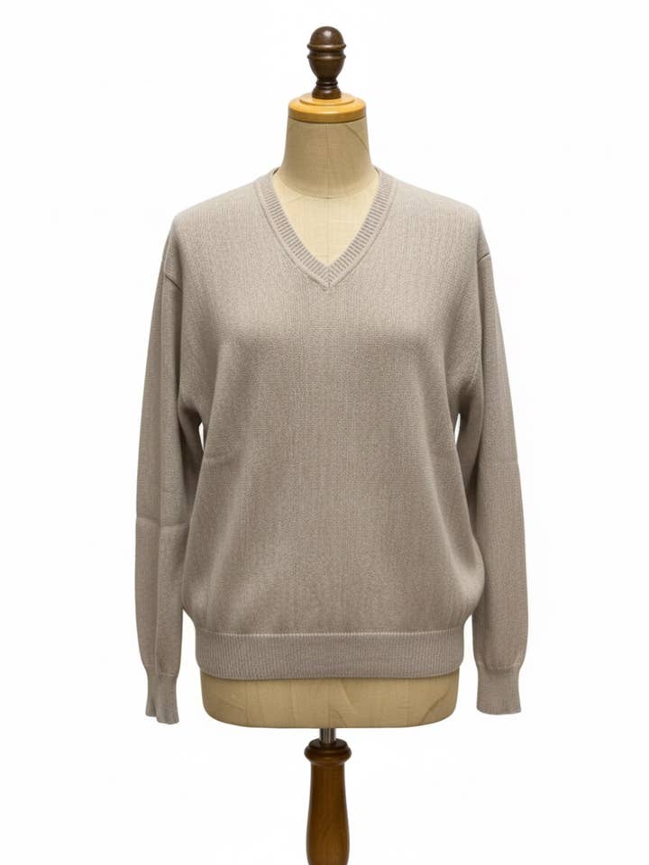 Klassisk V-hals Sweater — Studio for engroshandel hos Lanart Alpaca
