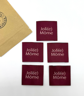 L’Étiquette Home Couture - Wholesale Knutselnaai-set - Geweven label om op te naaien: Joli(e) Môme - BORDEAUX3