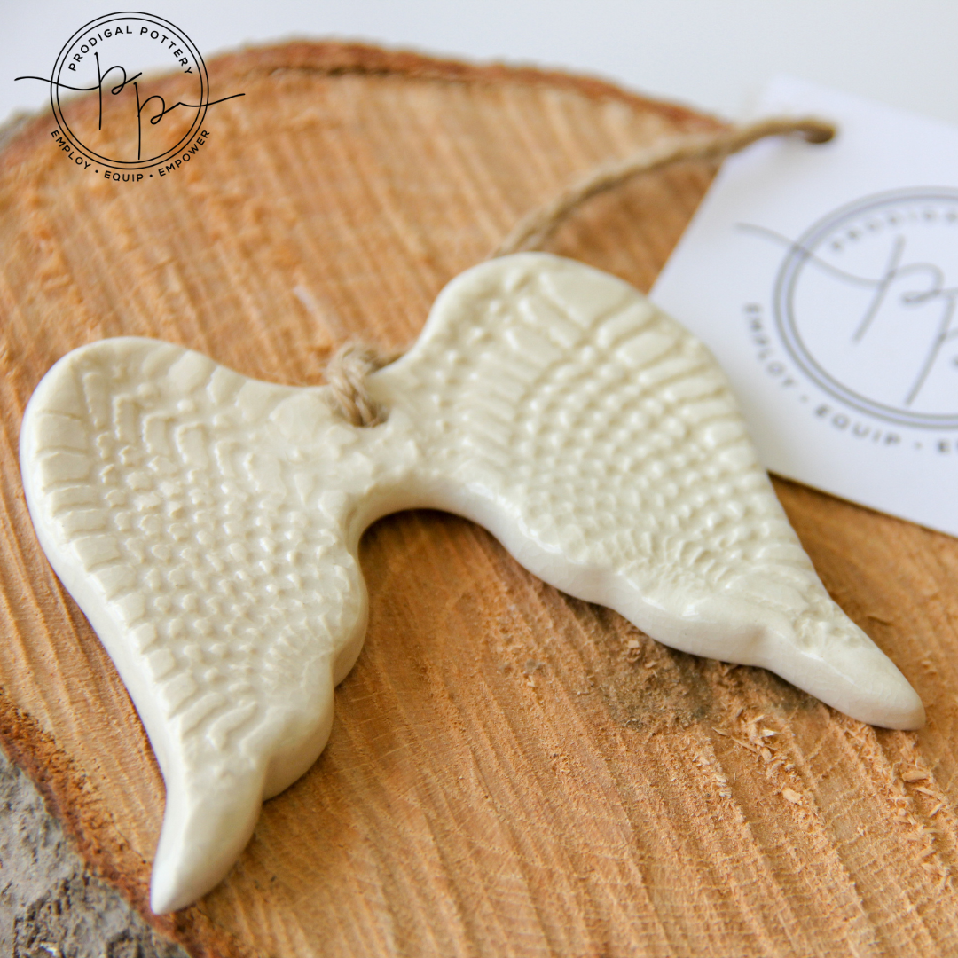 Prodigal Pottery – Engroshandel Pynt – Engel fløj ornament2