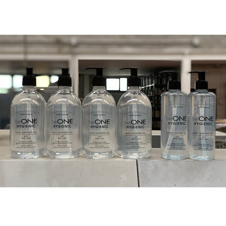 Box 6 prodotti cosmetici della linea beONE HYGIENIC per la vendita all'ingrosso da parte di Marie Danielle